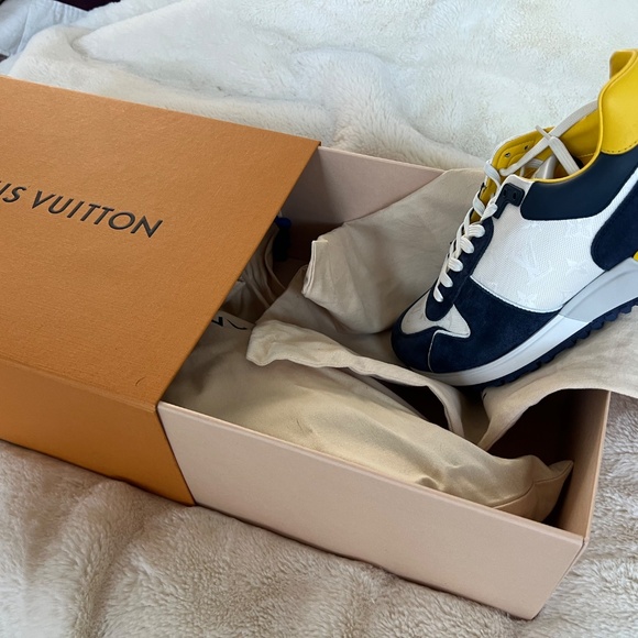 Brand new men’s Louis Vuitton sneakers main image 12